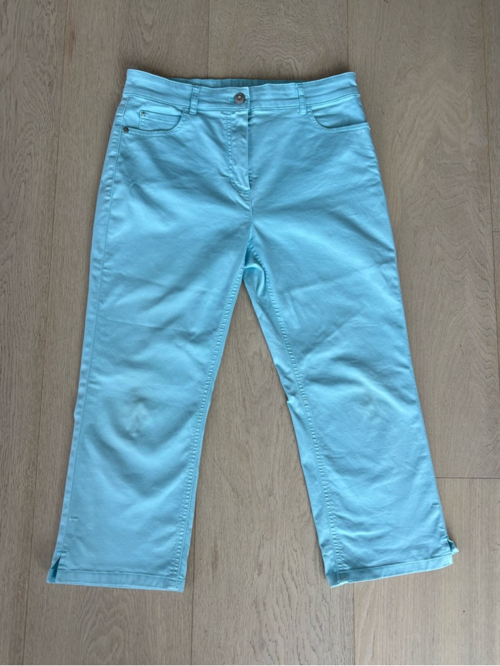 Teal Blue Capris